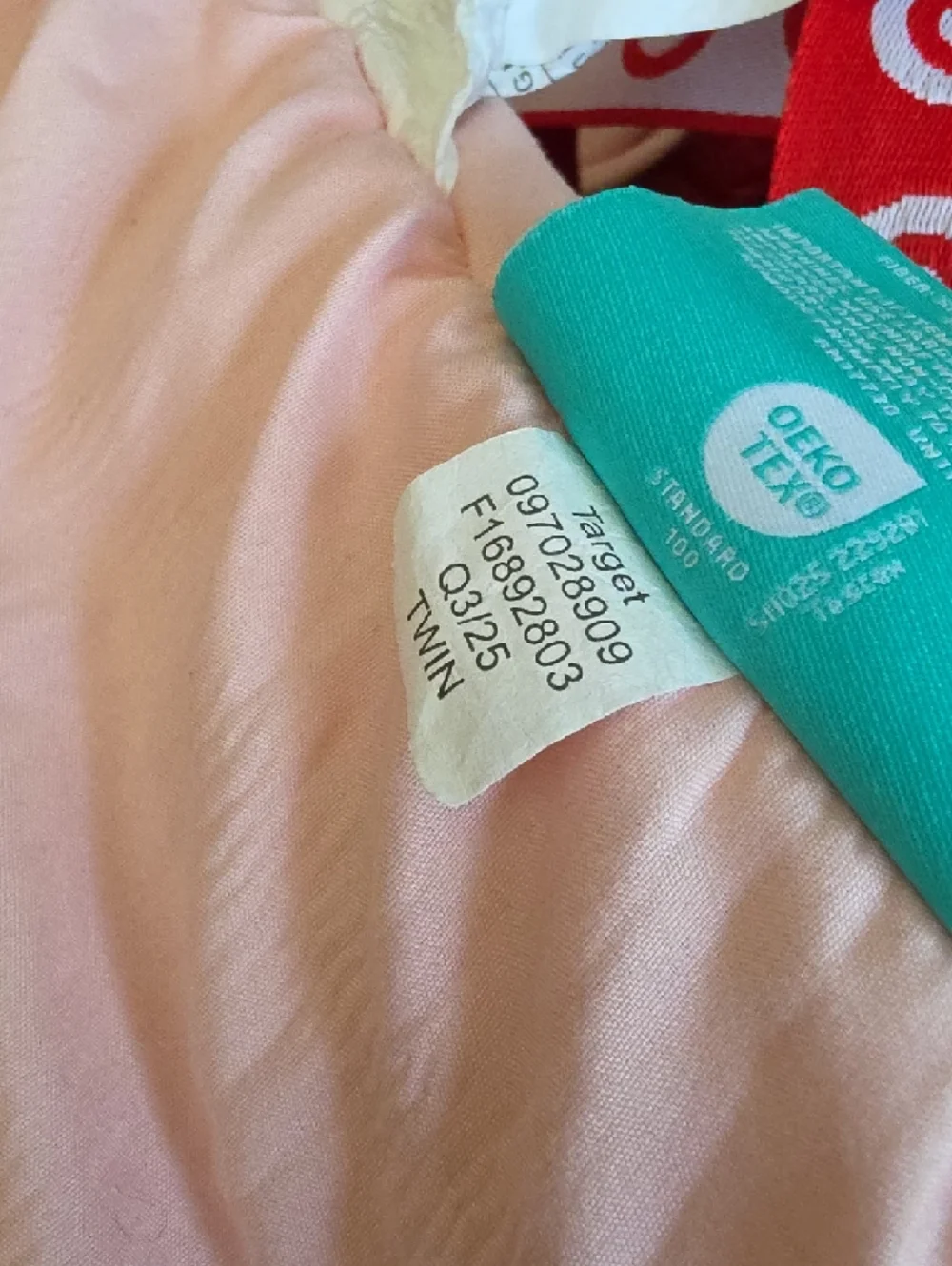 Pillowfort Pink Seersucker Twin Comforter